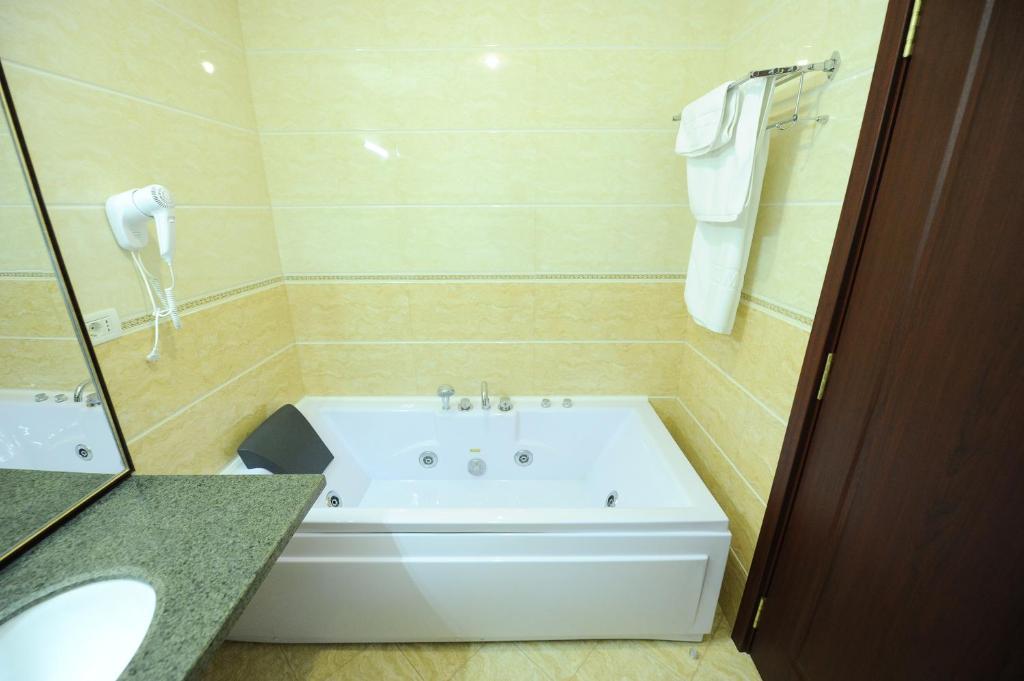 Hotel Mondial - Baia Bilik gambar
